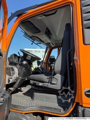  Mercedes-Benz Unimog U 319