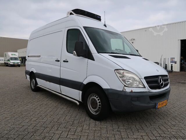 Vagón frigorífico Mercedes-Benz Sprinter 311 CDI, L2H2, Manual, Carrier, TUV, N...