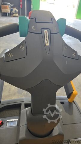 Automatic pallet truck Jungheinrich ERE 120