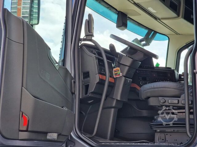 Estándar-SZM Volvo 780 FH 16 XXL -full spec - retarder - full air ...