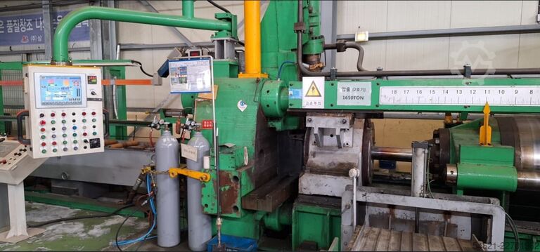 Hydraulický lis Youngstown Horizontal Hydraulic, Direct Extrusion