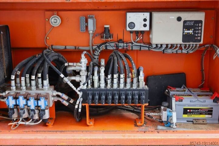 Ψαλίδι ανύψωσης JLG 210-25 Diesel, 4x4 Drive, 23m Working Height, 1000