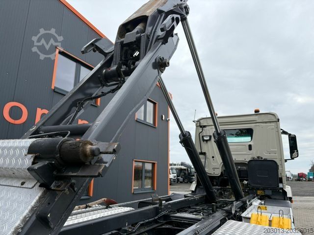 Abrollkipper MERCEDES-BENZ Arocs 4145 8x4 Abrollkipper MEILLER RS 26.60L