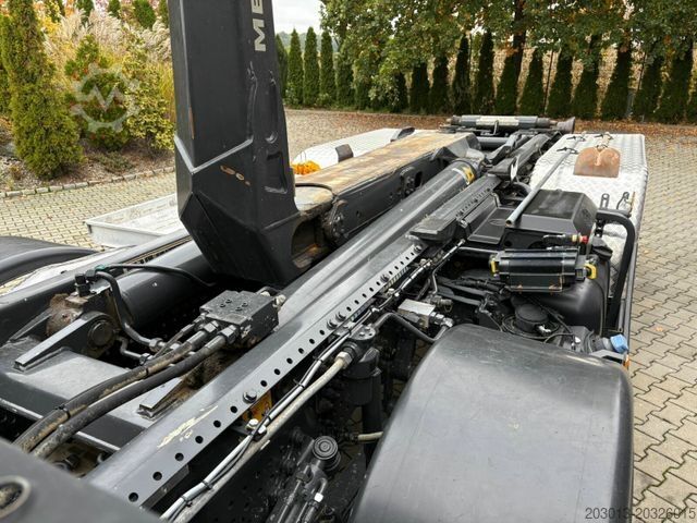 Abrollkipper MERCEDES-BENZ Arocs 4145 8x4 Abrollkipper MEILLER RS 26.60L