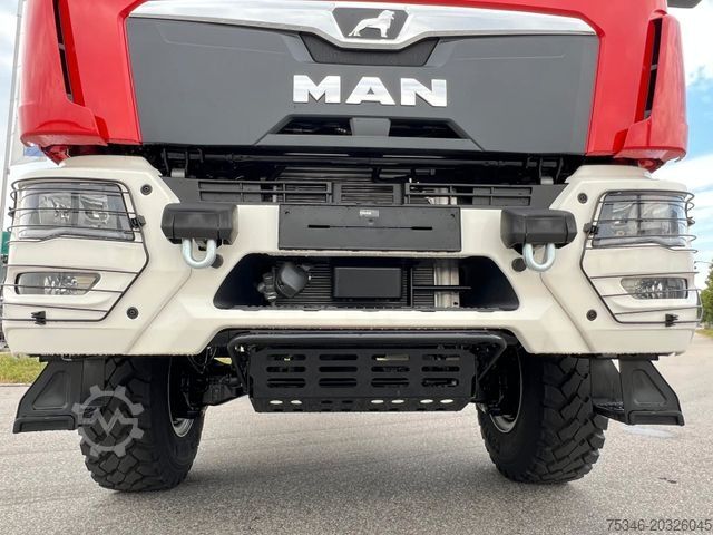 Specializētais kravas auto MAN TGM 18.250 4x4 BB/Expedition/3-Sitze/Neu