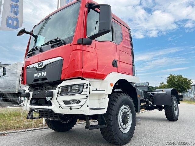 Specializētais kravas auto MAN TGM 18.250 4x4 BB/Expedition/3-Sitze/Neu
