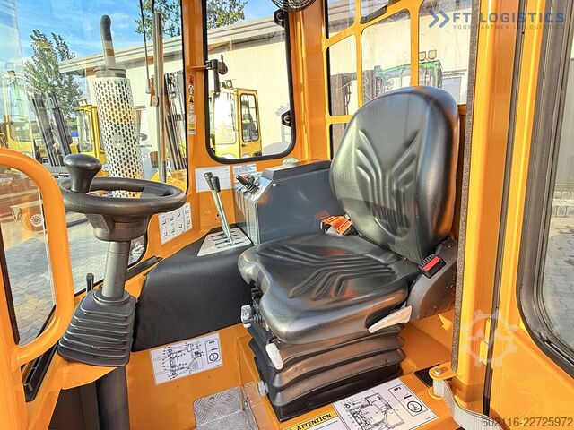 4方向フォークリフト Combilift C3000 GAS DUPLEX 4500 FREE LIFT CABIN