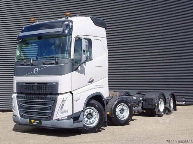 Volvo FH 500 8x2/6 / CHASSIS / LIFT STEERING AXLE / PTO