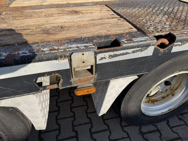 Низкорамный прицеп Schwarzmueller T3  3 Achs Tiefladeranhänger