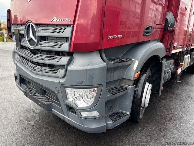 Grúa montada en camión MERCEDES-BENZ ANTOS