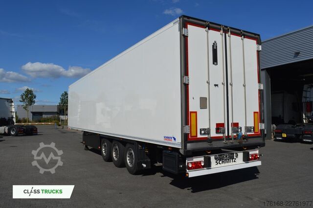 Semiremorcă frigorifică SCHMITZ CARGOBULL SKO FP 60 ThermoKing SLXi 300