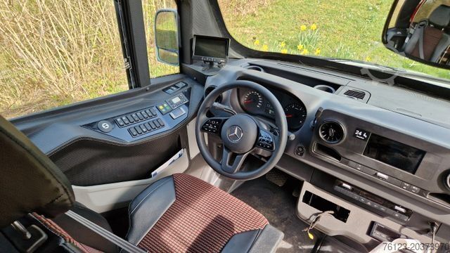 Minibus MERCEDES-BENZ Sprinter 519 29 SchlafsesselVorlauffahrzeug