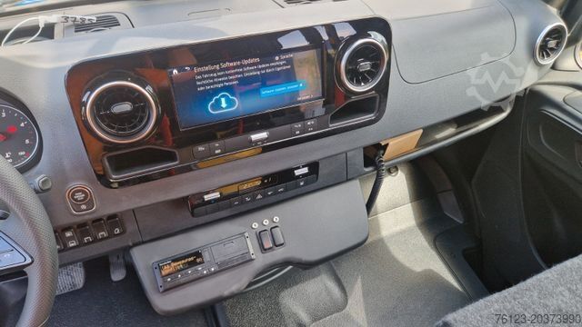 Minibus MERCEDES-BENZ 517 / 515 Frontniederflur mit Ada Systeme