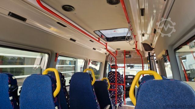 Minibus MERCEDES-BENZ 517 / 515 Frontniederflur mit Ada Systeme