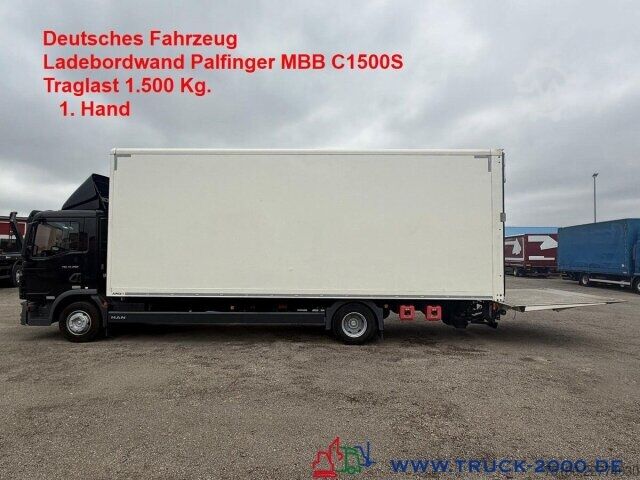 Vrachtwagen met bakwagen MAN TGL 12.250 Koffer 7.20m Ladebordwand1.5t. 1.Hand