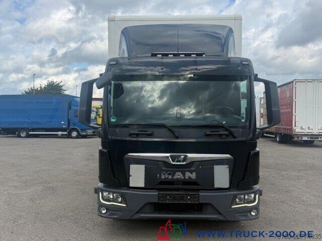 Vrachtwagen met bakwagen MAN TGL 12.250 Koffer 7.20m Ladebordwand1.5t. 1.Hand