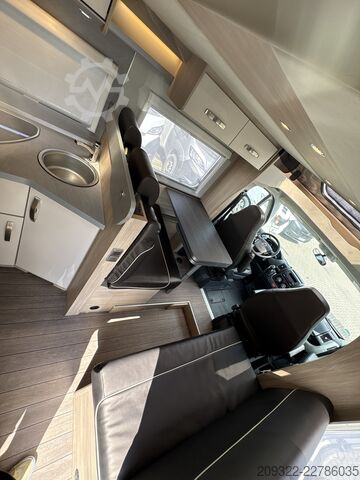 Poluintegrisani kamper Fiat Ducato Weinsberg Carasuite 650MF del 2020 | Manuale | Posti letto: 5