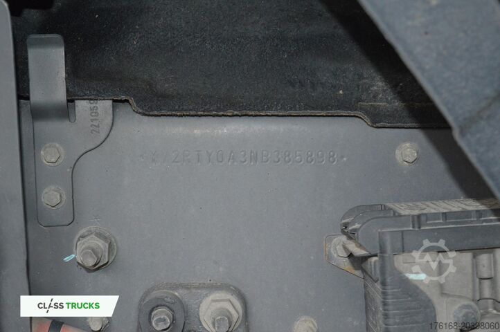 Standard-Zugmaschine VOLVO FH 460 Globetrotter XL Varios i-Save