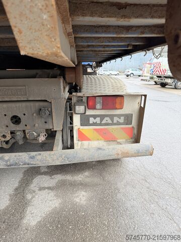 грузовик специального назначения SCANIA TGA 33.400