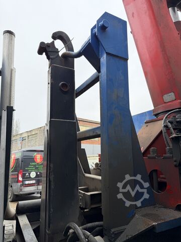 грузовик специального назначения SCANIA TGA 33.400