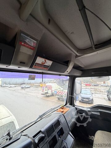 грузовик специального назначения SCANIA TGA 33.400