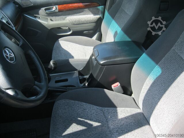 Kompakt skåpbil TOYOTA LAND CRUISER