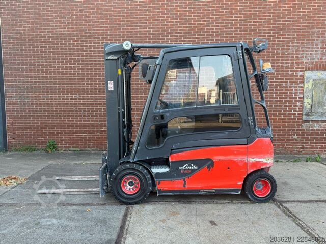 Carretilla eléctrica de 4 ruedas Linde E25L-01