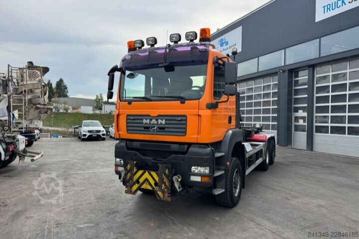 Abrollkipper MAN TGA 28.440 6x4-4 Hiab 21T
