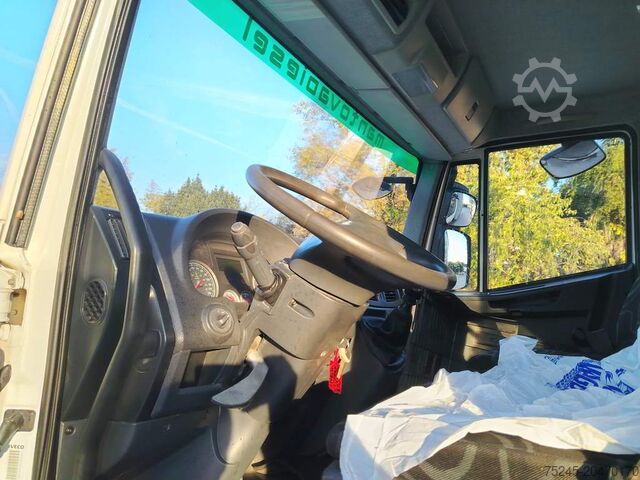 Truck with flatbed and tarpaulin Iveco EUROCARGO ML 120E28