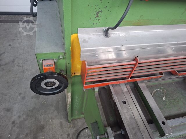מספריים גליוטינה הידראוליות HACO TS 3006