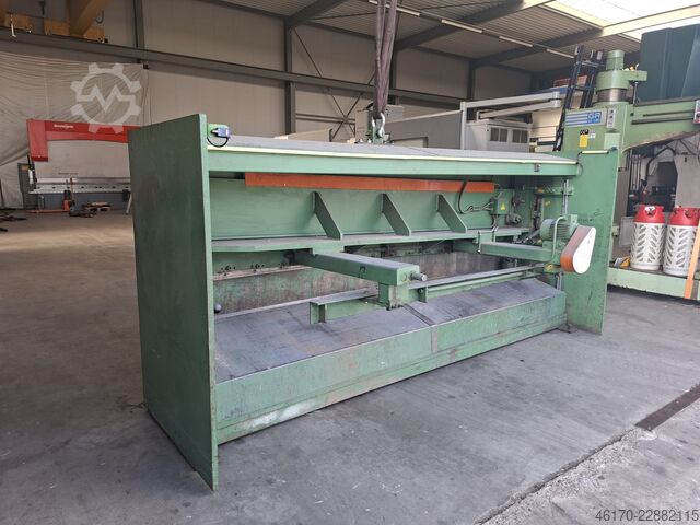 מספריים גליוטינה הידראוליות HACO TS 3006
