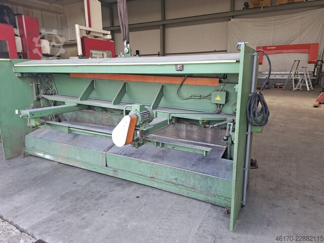 מספריים גליוטינה הידראוליות HACO TS 3006
