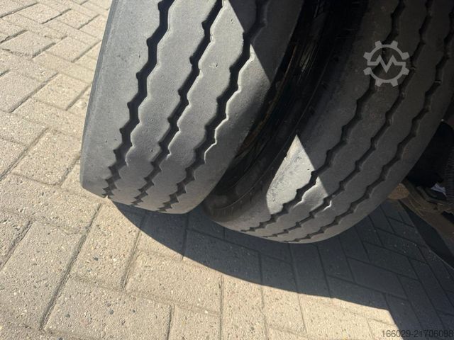 Tieflader-Sattelauflieger  Wiese 3-Achs Stufensattel Auflieger mit Rampe25T