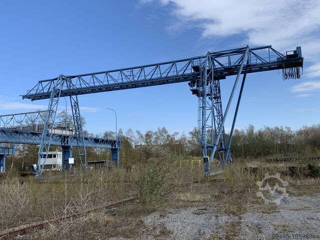 Double rail gantry crane 
