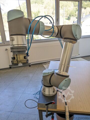 UR5e együttműködő robot cobot 
