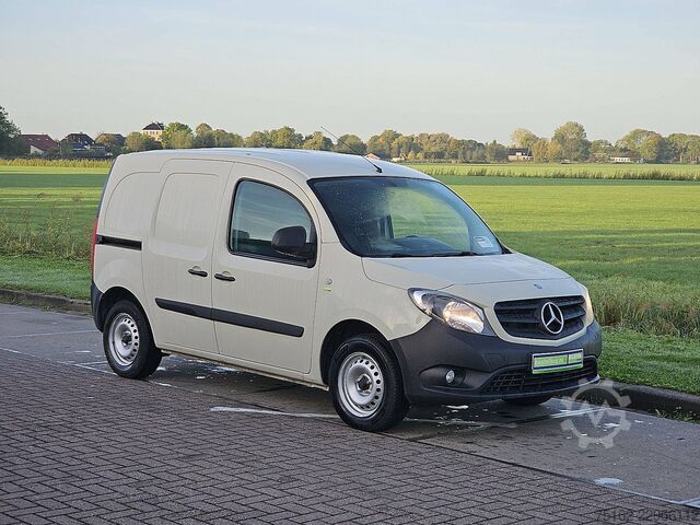 MERCEDES-BENZ CITAN 109 CDI LONG, ar kondicionieri, Euro 6, zems nobraukums, pirmais īpašnieks! MERCEDES-BENZ CITAN 109 CDI LONG Airco Euro6 Lage-Kilometerst...