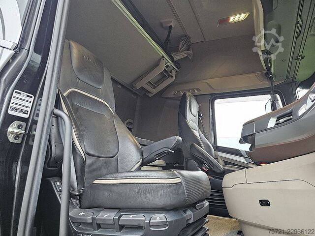  DAF XG+ 530 Leder