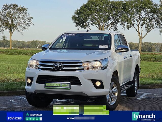 TOYOTA HI-LUX 2.4 UE prix export net 19 950,00 € AC automatique EURO6 attelage Bluetooth banquette a TOYOTA HI-LUX 2.4 EU netto exportprijs 19950,00 ac aut...
