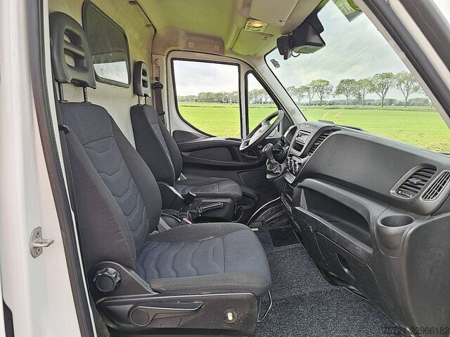 Stationvogn med højt tag IVECO DAILY 35S16 L2H2 ac automaat EURO6