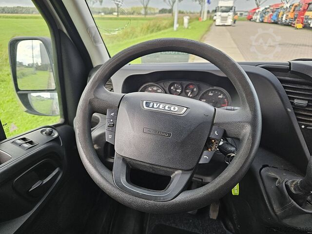 Stationvogn med højt tag IVECO DAILY 35S16 L2H2 ac automaat EURO6