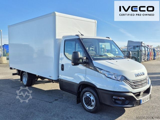 Transporter mit Koffer IVECO 35C16 Koffer / LBW