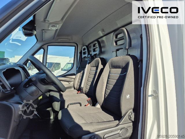 Transporter mit Koffer IVECO 35C16 Koffer / LBW
