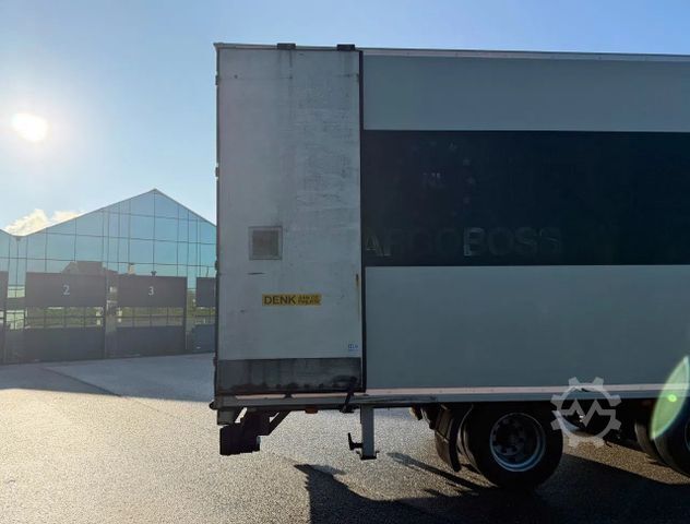 Trailer pendingin Burg VAN BEURDEN ISOLATED BOX SIDE DOORS TRS COO
