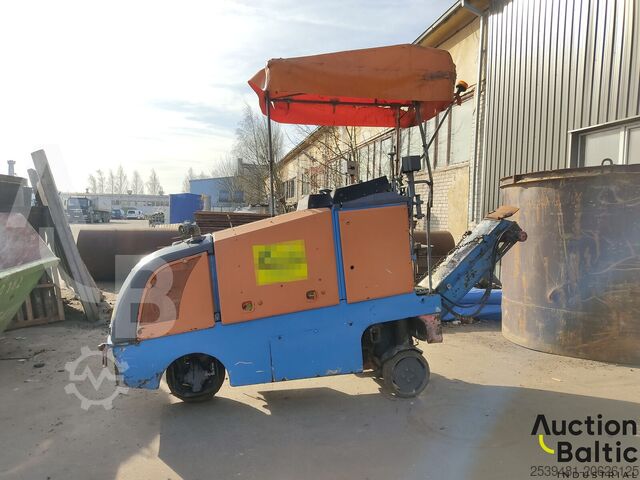 Asfalttijyrsin Wirtgen W35DC