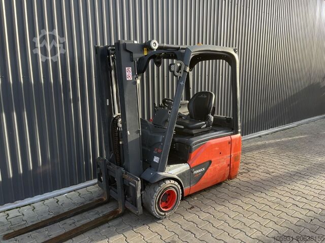Electric 3-wheel forklift Linde E18-02