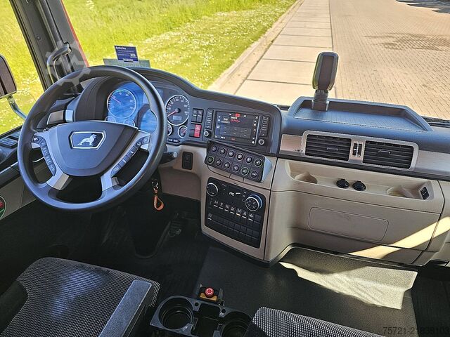 자동차 운송 밴 M.A.N. 8.220 TGL 8.8T BOTTIE LIFT 8T