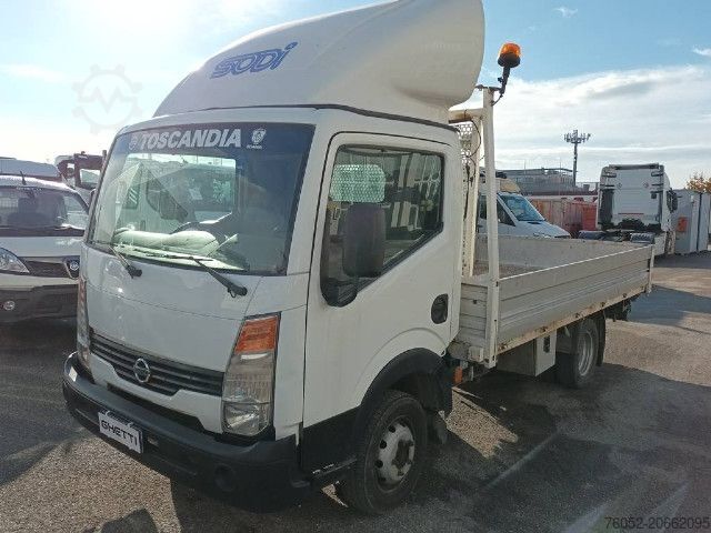 รถตู้ดัดแปลงพิเศษ Nissan Cabstar 35.15