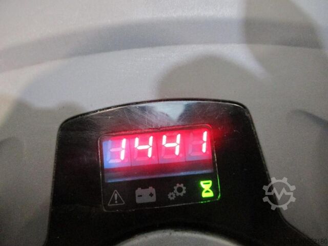 Slagač paleta BT SWE 200D