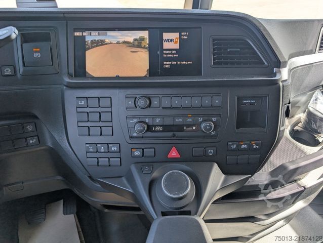 Lielapjoma vilcējs MAN TGX 18.560 LL SA Low-Liner mit D30 Motor