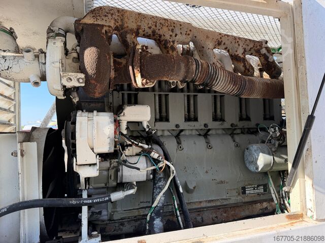 Betonpumpu sunkvežimis Iveco Magirus 330